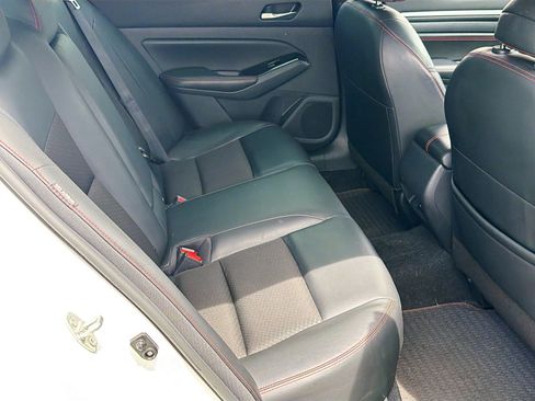 Used 2023 Nissan Altima 2.5 SR FWD image 26