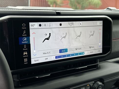 Used 2026 Jeep Wrangler Unlimited Rubicon AWD/4WD image 29