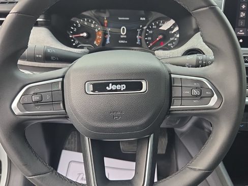 Used 2024 Jeep Compass Latitude AWD/4WD image 26