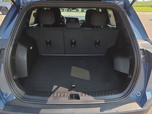 Used 2025 Chevrolet Equinox LT w/ Safety and Technology Package FWD image 5