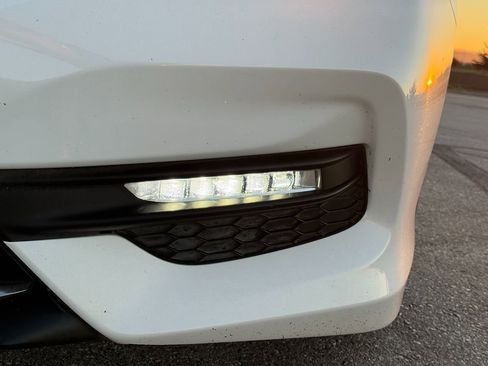 Used 2017 Honda Accord EX-L image 13