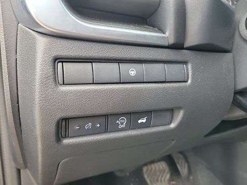 Certified 2026 Nissan Rogue SV FWD image 23