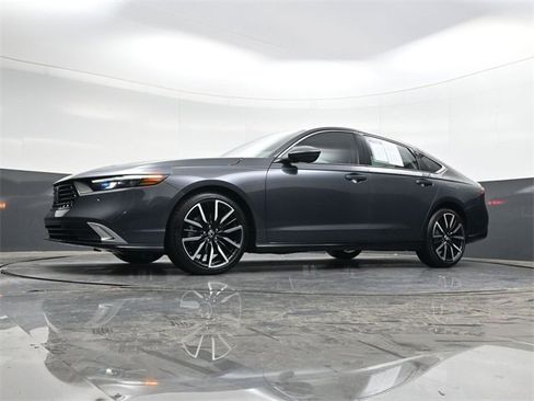 Used 2025 Honda Accord Touring image 36