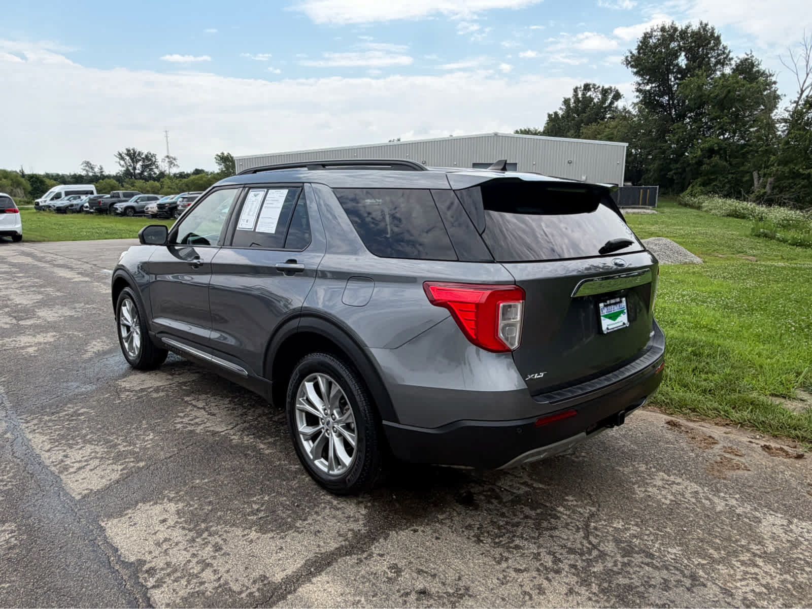 Used 2023 Ford Explorer XLT w/ Equipment Group 202A AWD/4WD image 7
