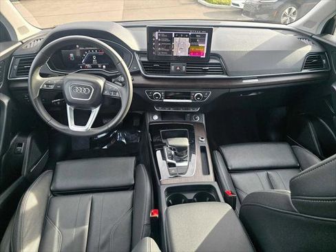 Certified 2025 Audi Q5 2.0T Premium Plus w/ Premium Plus Package AWD/4WD image 20