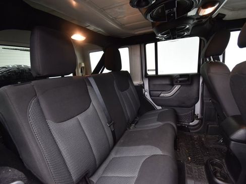 Used 2016 Jeep Wrangler Unlimited Sport image 18