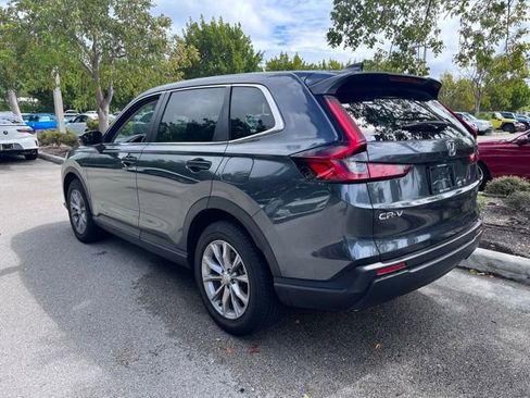 Used 2025 Honda CR-V EX image 3