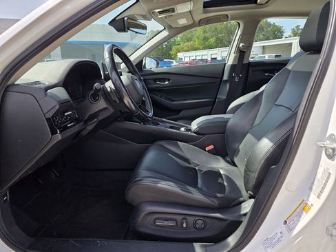 Used 2025 Honda Accord EX-L image 10