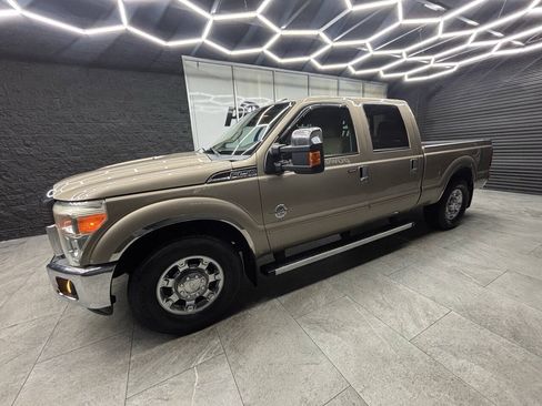 Used 2012 Ford F250 Lariat w/ Chrome Pkg RWD image 8