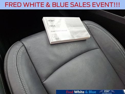 Used 2018 Chevrolet Cruze Premier FWD image 26