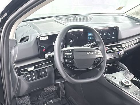 New 2026 Kia Sportage EX w/ EX Panoramic Sunroof Package image 37