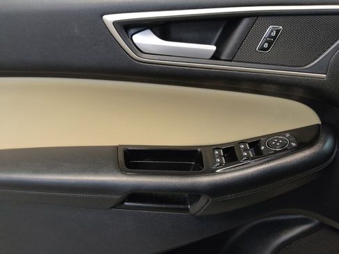 Used 2020 Ford Edge SEL w/ Convenience Package FWD image 27