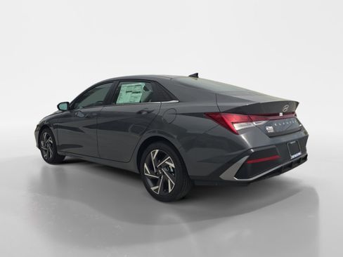 New 2026 Hyundai Elantra Limited w/ Cargo Package FWD image 5