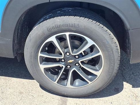 Used 2025 Chevrolet TrailBlazer LT AWD/4WD image 8