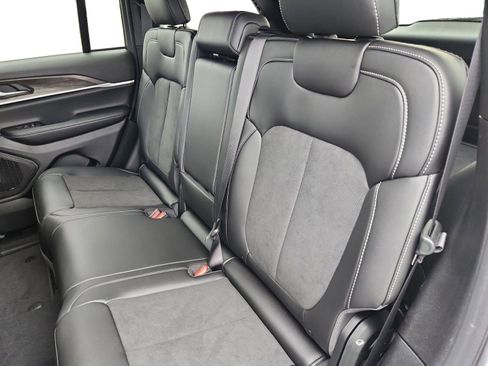 New 2026 Jeep Grand Cherokee Altitude RWD image 23