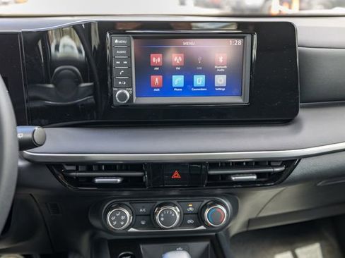 New 2025 Nissan Kicks S image 12