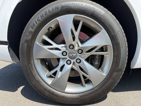 Used 2025 Genesis GV70 3.5T Sport AWD/4WD image 23