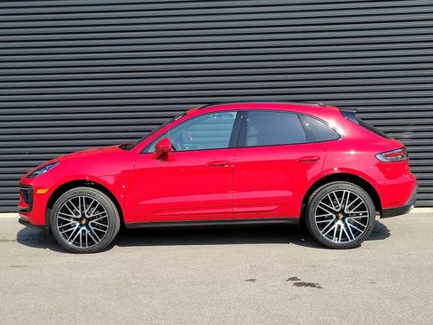 New 2026 Porsche Macan image 2