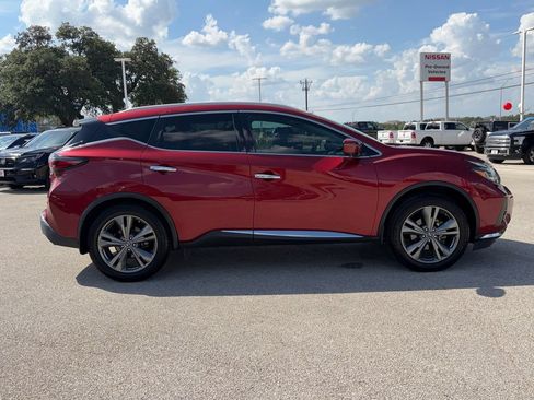 Used 2019 Nissan Murano Platinum w/ Cargo Package FWD image 4