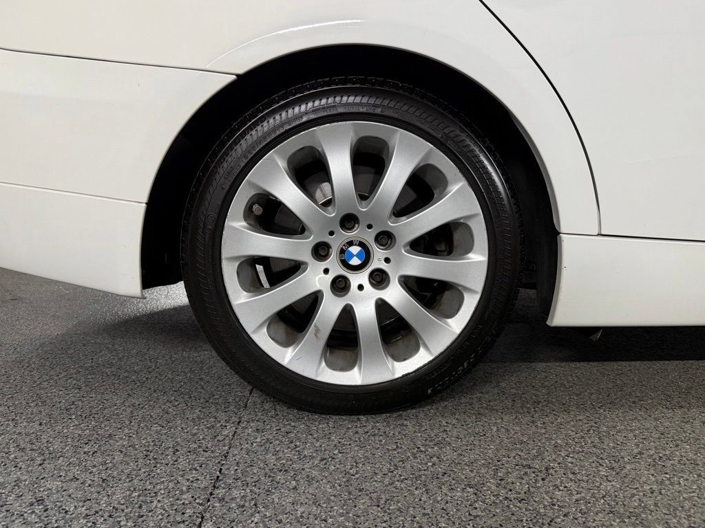 Used 2007 BMW 335xi Sedan AWD/4WD image 9