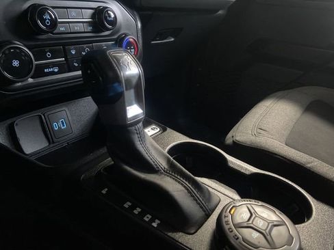 Used 2023 Ford Bronco Base image 19