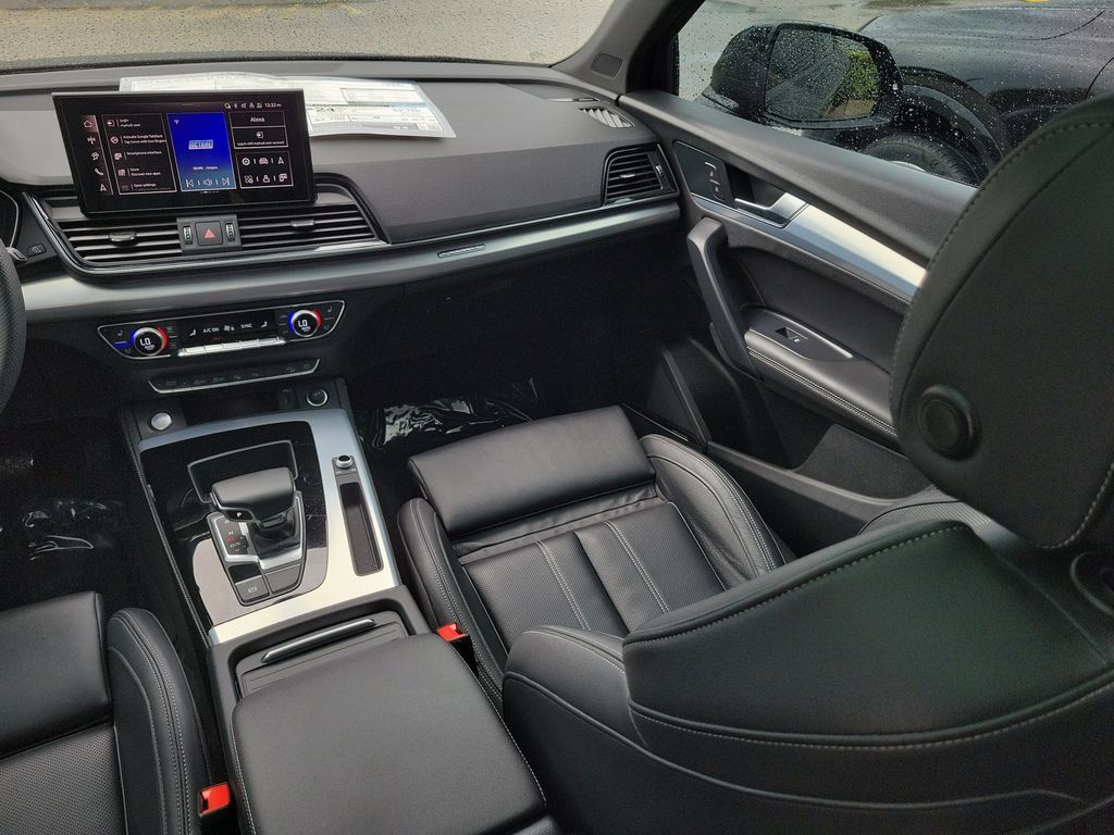 Certified 2024 Audi Q5 2.0T Prestige AWD/4WD image 24