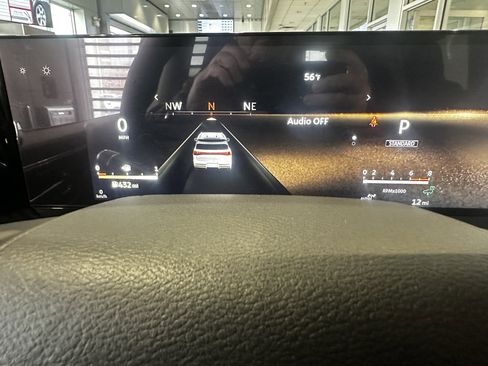 New 2026 INFINITI QX80 Luxe w/ Cargo Package AWD/4WD image 19