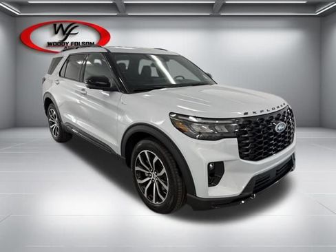 New 2026 Ford Explorer ST-Line image 3