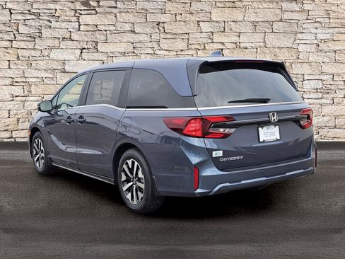 New 2026 Honda Odyssey EX-L image 9