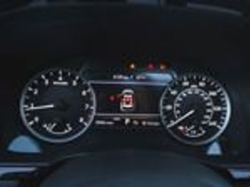 Used 2025 INFINITI QX60 Pure w/ Cargo Package image 17