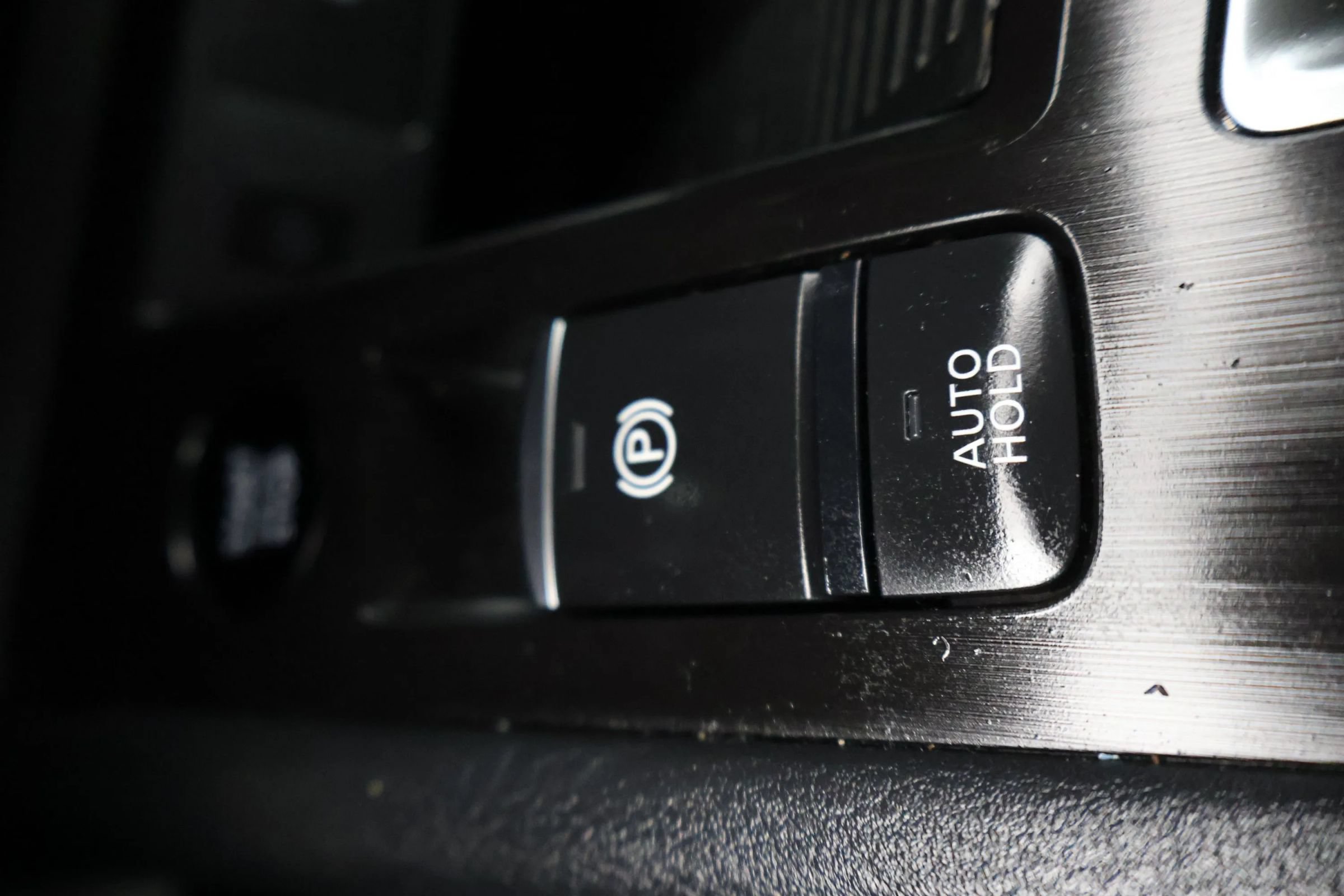 Used 2025 Nissan Kicks SV FWD image 27