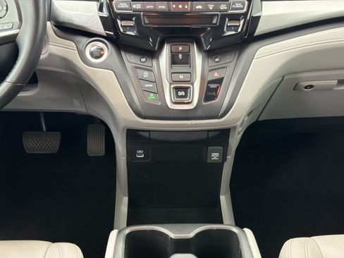 Used 2023 Honda Odyssey EX-L image 25