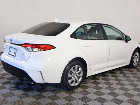 Used 2024 Toyota Corolla LE FWD image 4