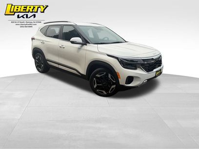 Used 2025 Kia Seltos SX