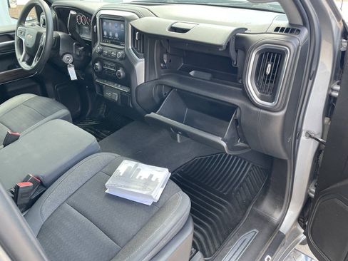 Used 2019 Chevrolet Silverado 1500 LT AWD/4WD image 24