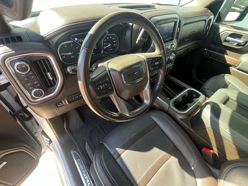 Used 2021 GMC Sierra 3500 Denali w/ Denali Ultimate Package image 4