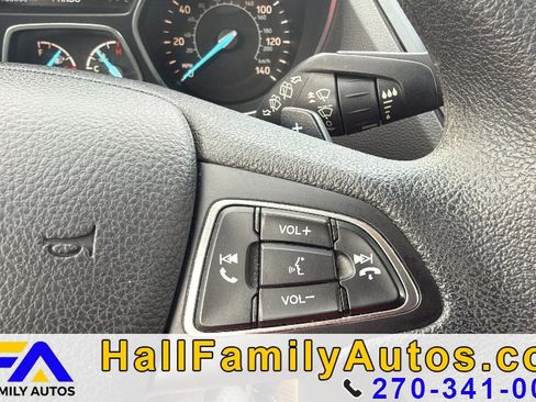 Used 2017 Ford Escape SE FWD image 22