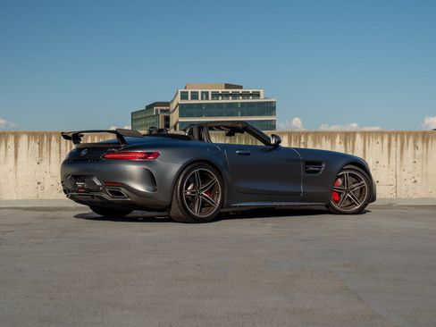 Used 2018 Mercedes-Benz AMG GT C image 6