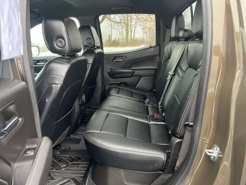 Used 2023 Chevrolet Colorado LT w/ LT Convenience Package II image 20