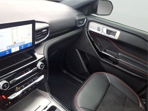 Certified 2023 Ford Explorer ST-Line image 23