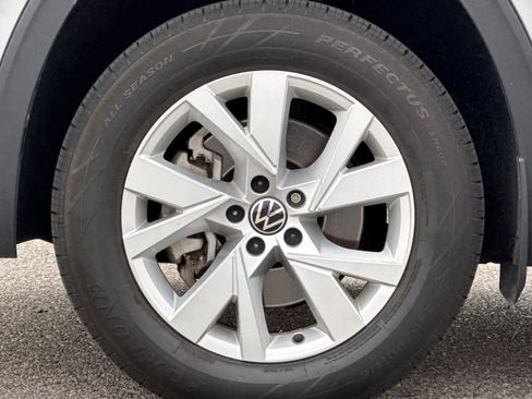 Used 2021 Volkswagen Atlas Cross Sport S image 25