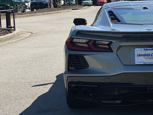 Used 2022 Chevrolet Corvette Stingray Premium Cpe image 19
