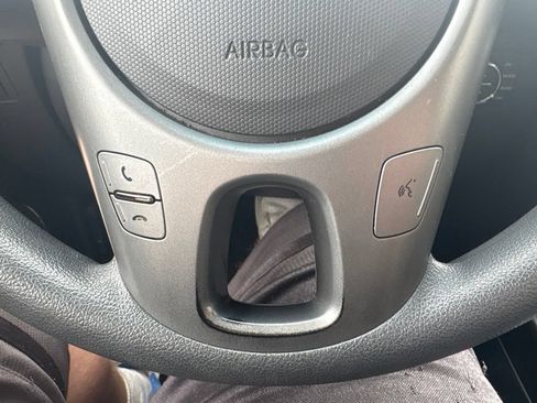 Used 2010 Kia Soul + w/ Audio Pkg FWD image 16