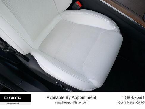 Used 2024 Tesla Model X image 19