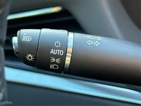 Certified 2024 Buick Enclave Essence image 24