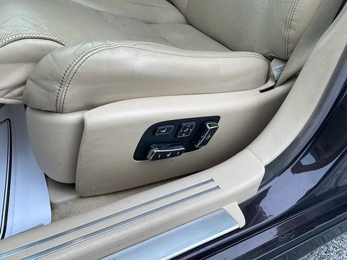 Used 2016 Lexus LS 460 w/ Comfort Package RWD image 12