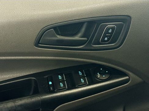 Used 2020 Ford Transit Connect XL image 18