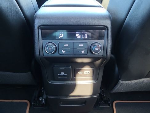 Used 2021 GMC Acadia AT4 w/ Technology Package image 31