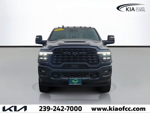 Used 2026 RAM 2500 Limited AWD/4WD image 2