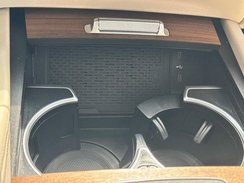 Used 2025 Mercedes-Benz GLE 350 4MATIC image 35